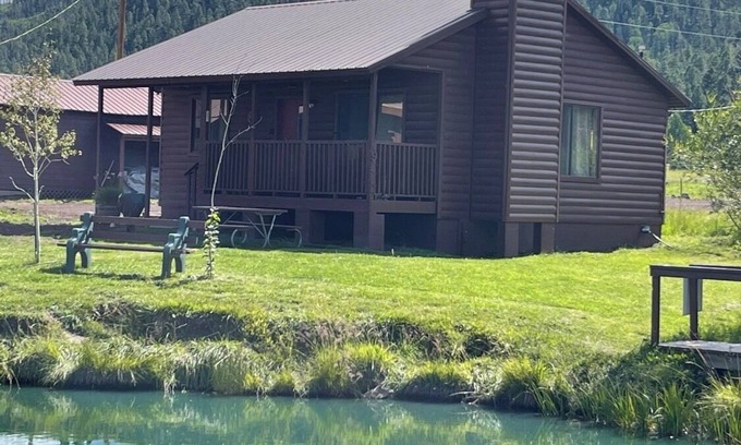 Greer Cabin | Pet-Friendly 2 BR Cabin on Main Street with Trout Pond