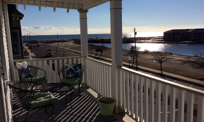 Ocean Grove Apartment | Beautiful 2 BR Apartment with Ocean and Lake Views