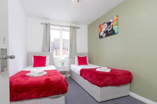 Coventry Apartment | Pet-Friendly 2-BR Executive Apartment for Memorable Stays