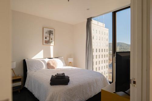 City West Apartment | Family-Friendly 2 BR Retreat Near CBD & ANU with Pets Allowed