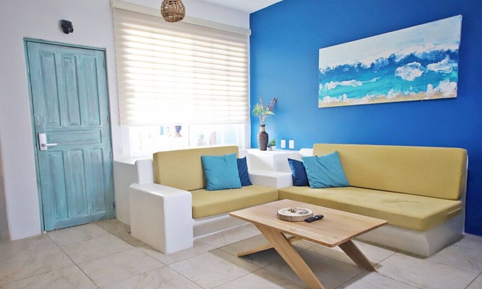 Rinconada Apartment | Beachside Retreat: 2 BR with Pool, Fast Internet & King Beds