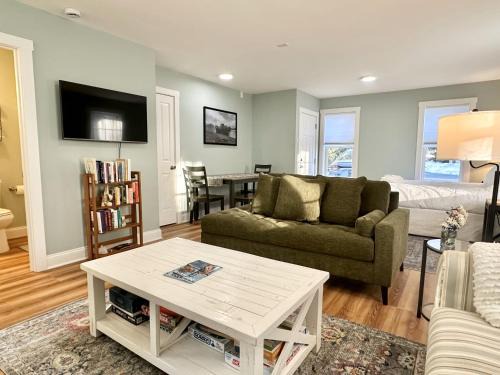 Town Hill House | 2 BR Home in Bar Harbor Town Hill "Deer Run"