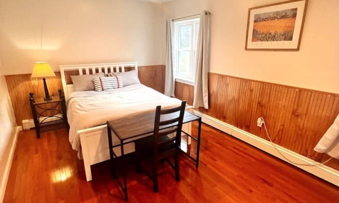 Woodbridge Apartment | Comfortable 2 BR Private Suite Near Major Hospitals & Yale