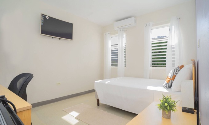 Gordon Town Apartment | Discover 2 Castries Drive at UWI Mona Campus, Kingston