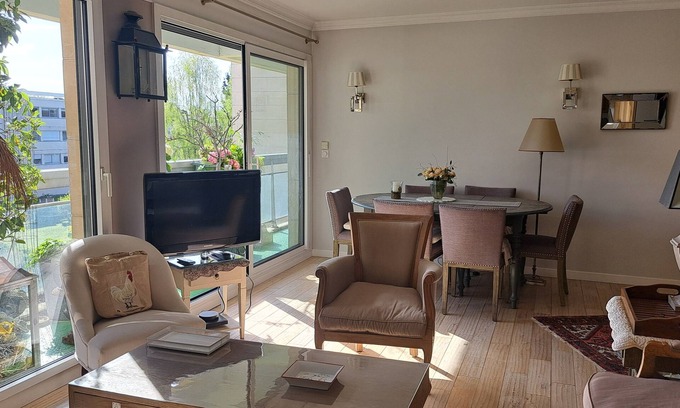 Bailly Apartment | Charming 2-Bedroom Apartment Near Equestrian Events