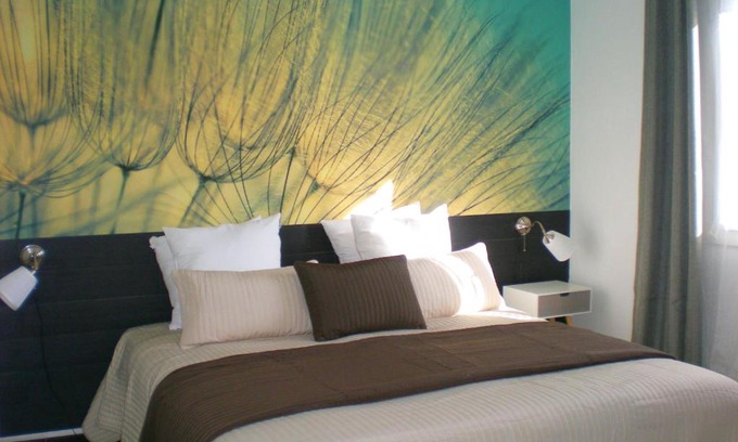 Greoux-les-Bains Apartment | Discover 2 Chemin Neuf Balcony: Pet & Child Friendly Stay