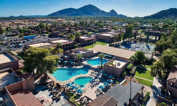South Scottsdale Resort | Ideal Units for Groups with Pool, Shuttle & Free Parking