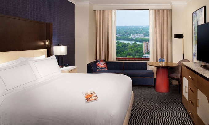 Waller Creek District House | Two Connecting Suites with Pool & Spa at a 4-Star Hotel