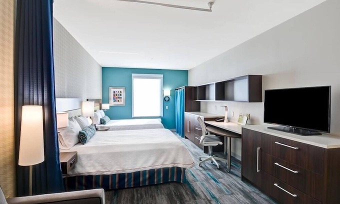 Conway Apartment | Spacious 2 Connecting Suites with Pool & Kitchen Access