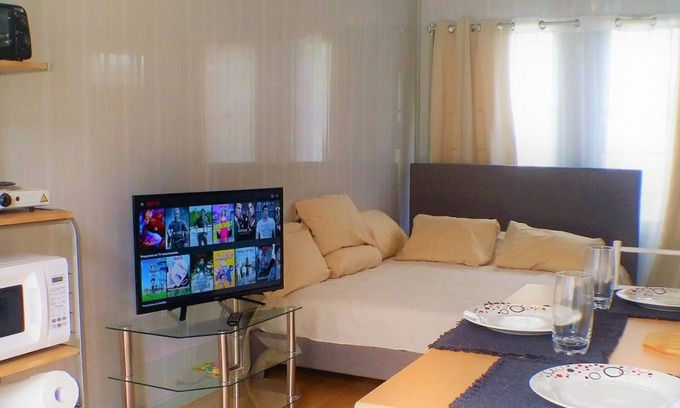 Guachipelin Apartment | Cozy Container Studio with Scenic Views and Key Amenities