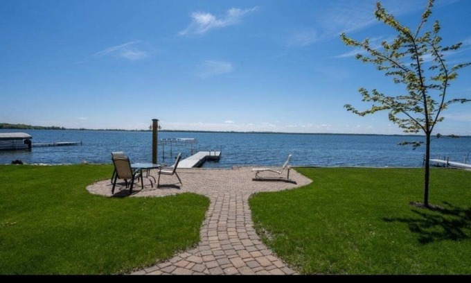 Spicer Cabin | Cozy Cottages on Green Lake - Guest Rated 9.8/10!