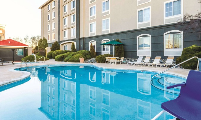 Grand Junction Hotel | 2 Cozy Hotel Rooms Near Canyon View Park Fun – Just 15 Mins Away