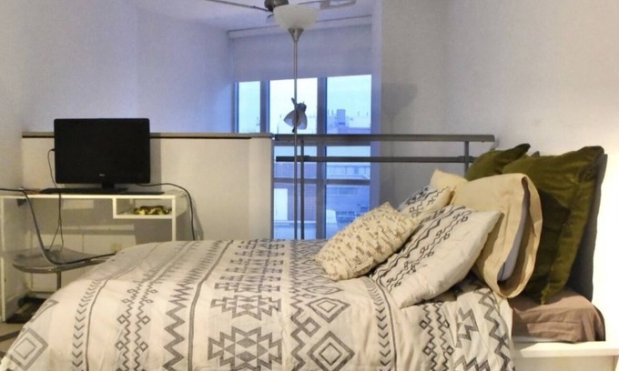St. Lawrence Condo | Pet-Friendly Two-Floor Condo in Downtown Toronto