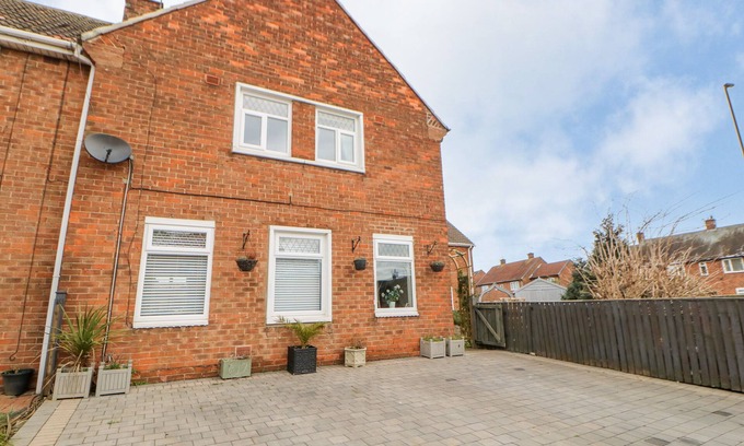 North Shields House | Pet-Friendly Retreat with Garden in Tynemouth