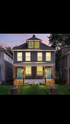 Livingston Park House | Downtown Retreat: Two Homes with Hot Tub & Fenced Yard