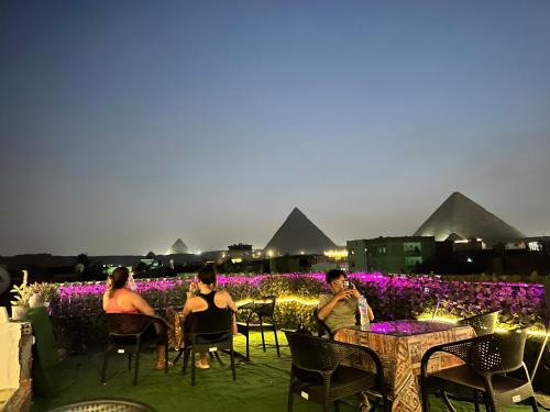 Giza Bed & Breakfast | Discover 2 Jana Pyramids View Inn: Pet-Friendly Retreat