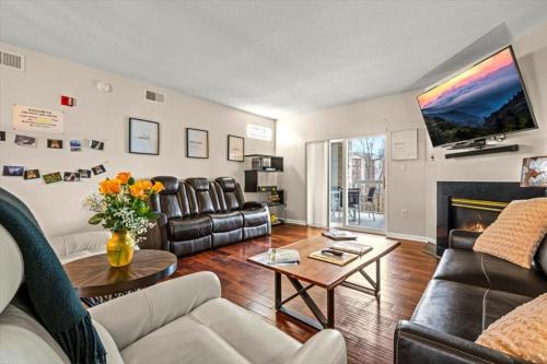Pigeon Forge House | Tranquil Retreat at Peaceful In The Pines, Guest Rated 10/10