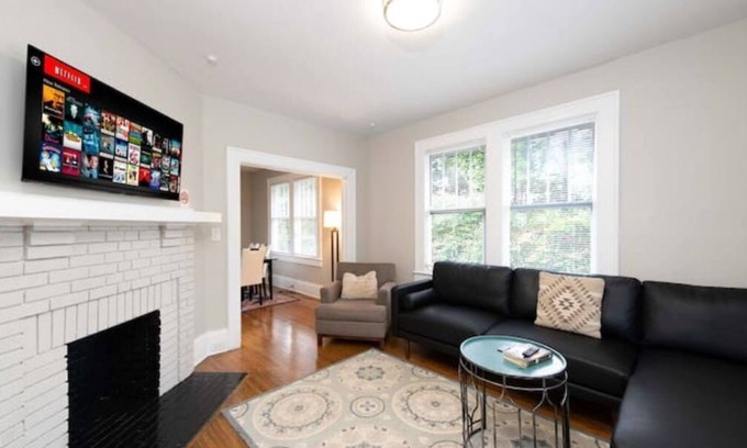 Charlotte House | Pet-Friendly 2 Kings Charlotte Bungalow for Family Getaways