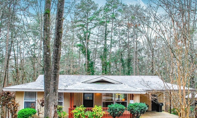 Hot Springs Village House | Exceptional 2 Leganes Lane: Modern Two-Bedroom Retreat