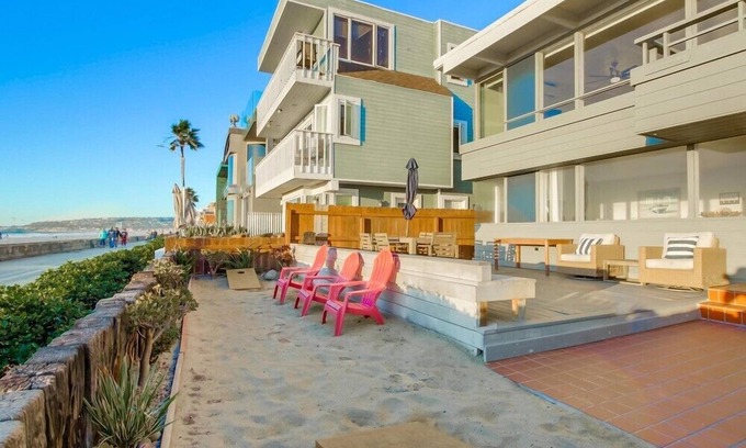 Central Mission Beach House | Oceanfront Retreat with Huge Patio & Top Guest Rating 9/10