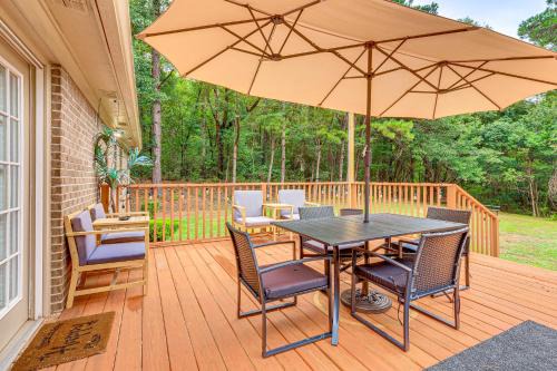 Daphne House | 2 Mi to Bay and Beaches Home with Gazebo in Daphne