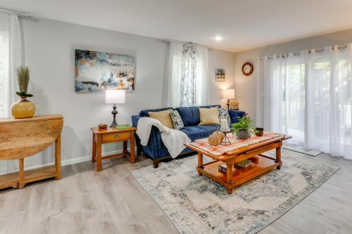 West Haven Apartment | 2 Mi to Beach, Shared Yard Space West Haven Apt!