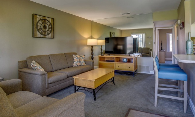 Indio Condo | Indio Condo: Near Coachella with Pool and Spa Amenities