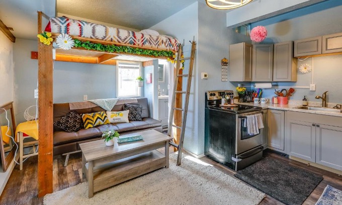 Fairbanks Apartment | Cozy Fairbanks Vacation Studio Near Downtown Attractions