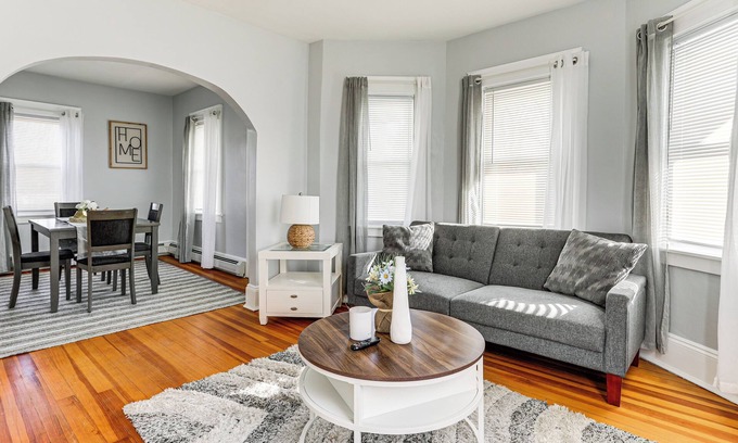 North Providence Apartment | 2 Mi to Governor Notte Park: Apt w/Balcony!