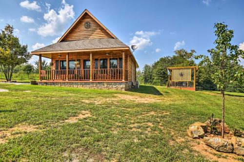 Hot Springs House | Cozy Hot Springs Cabin Rental Near Lake Hamilton!