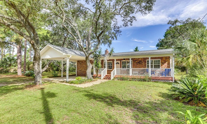 Panacea House | Pet-Friendly Panacea Home: Steps to Ochlockonee Bay!
