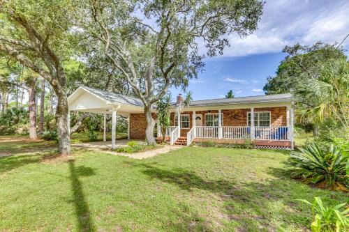 Panacea House | Pet-Friendly Panacea Home Steps from Ochlockonee Bay