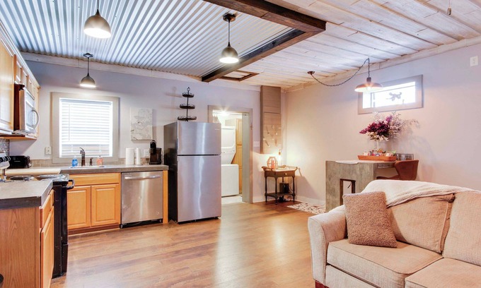 Greenwood Apartment | 2 Mi to Self Regional MC: Updated Apartment