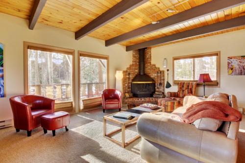 Breckenridge House | Pet-Friendly Retreat in Breckenridge with Mountain Views