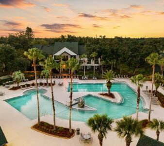 Bearss Plaza Apartment | Convenient Stay Near USF with Pool and Gym Access