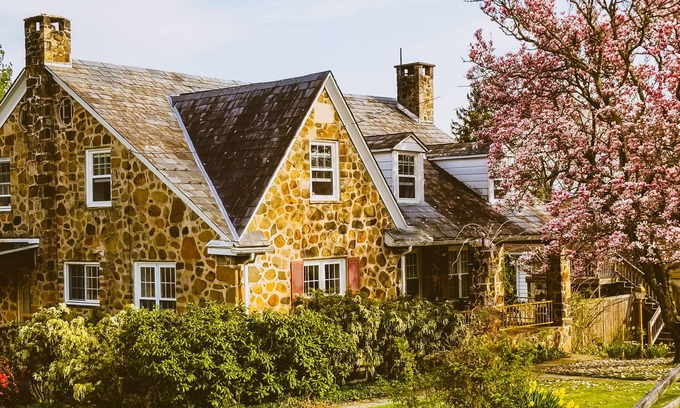 Limekiln Apartment | Eco-Friendly Comfort at Sanctuary of the Swan - Rated 8.8