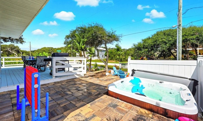 Vilano Beach Villa | Modern Villa Steps from Beach with Ocean View & Fire Pit