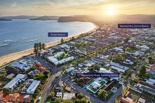 Ettalong Beach House | Beachside Retreat with Firepit Yard - Kid Friendly Getaway