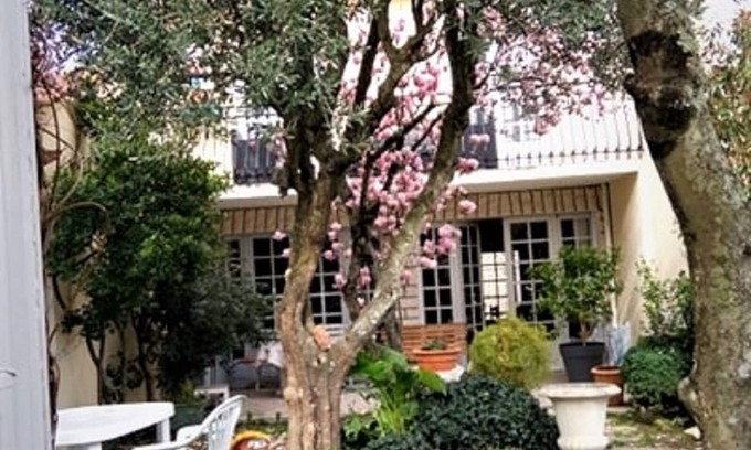 Saint-Michel - Nansouty - Saint-Genes House | Ideal Retreat: Steps from Town Center & Atlantic Beach