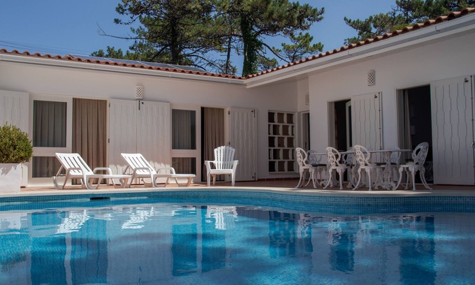 Ofir House | Beachside Retreat with Private Pool and Spa, 20 Min to Oporto