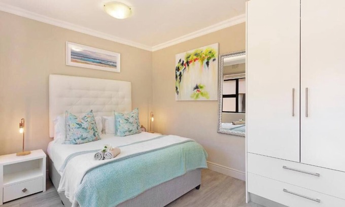 Tokai House | 2 On Lismore Guesthouse 5