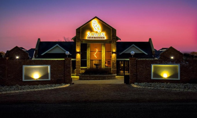 Potchefstroom House | Relax at 2 Owls Guesthouse - Family-Friendly & Top Rated!