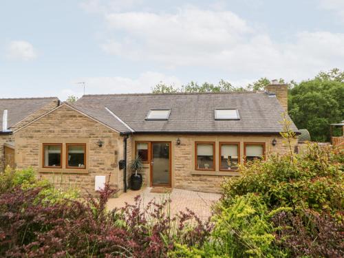 Hollow Meadows House | Pet-Friendly Retreat at 2 Pheasant Lane - A Cozy Escape