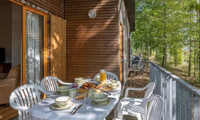 Eppe-Sauvage House | Relax at Les Cottages de Valjoly - Pet Friendly Getaway
