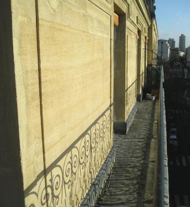 Quartier de la Goutte-d'Or Apartment | Charming 2-Piece Apartment with Sunny Balcony Retreat