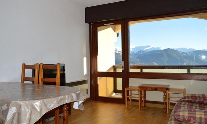 Font-Romeu-Odeillo-Via Apartment | Panoramic View Apartment with Balcony in Font-Romeu