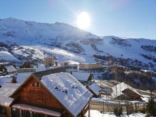 Montgellafrey Apartment | Inviting 2-Room Retreat in Saint-François-Longchamp