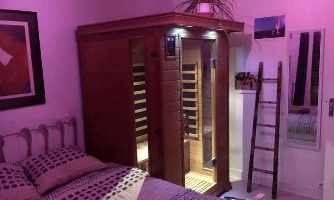 Gap House | Ideal 2-Room Stay with Parking in City Center