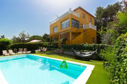 Mont Barbat Villa | Exclusive Private Retreats in a Magnificent Villa