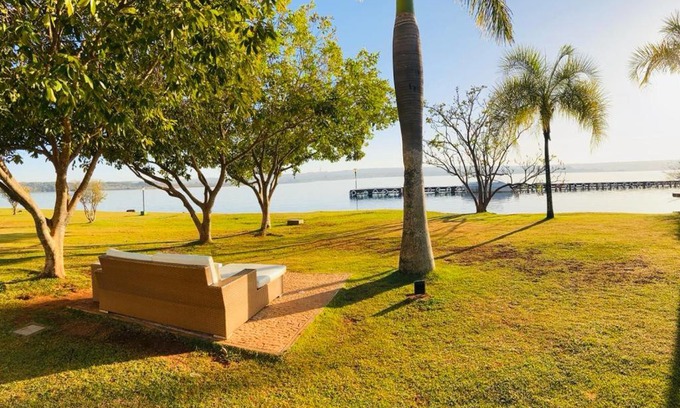 Smin Apartment | Relaxing Life Resort: Oceanfront Retreat with Pool & Spa